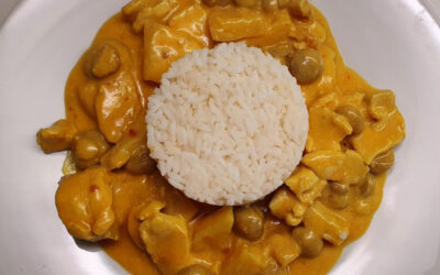 Pollo al curry con latte di cocco