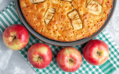 Soffice torta di mele con semi di chia