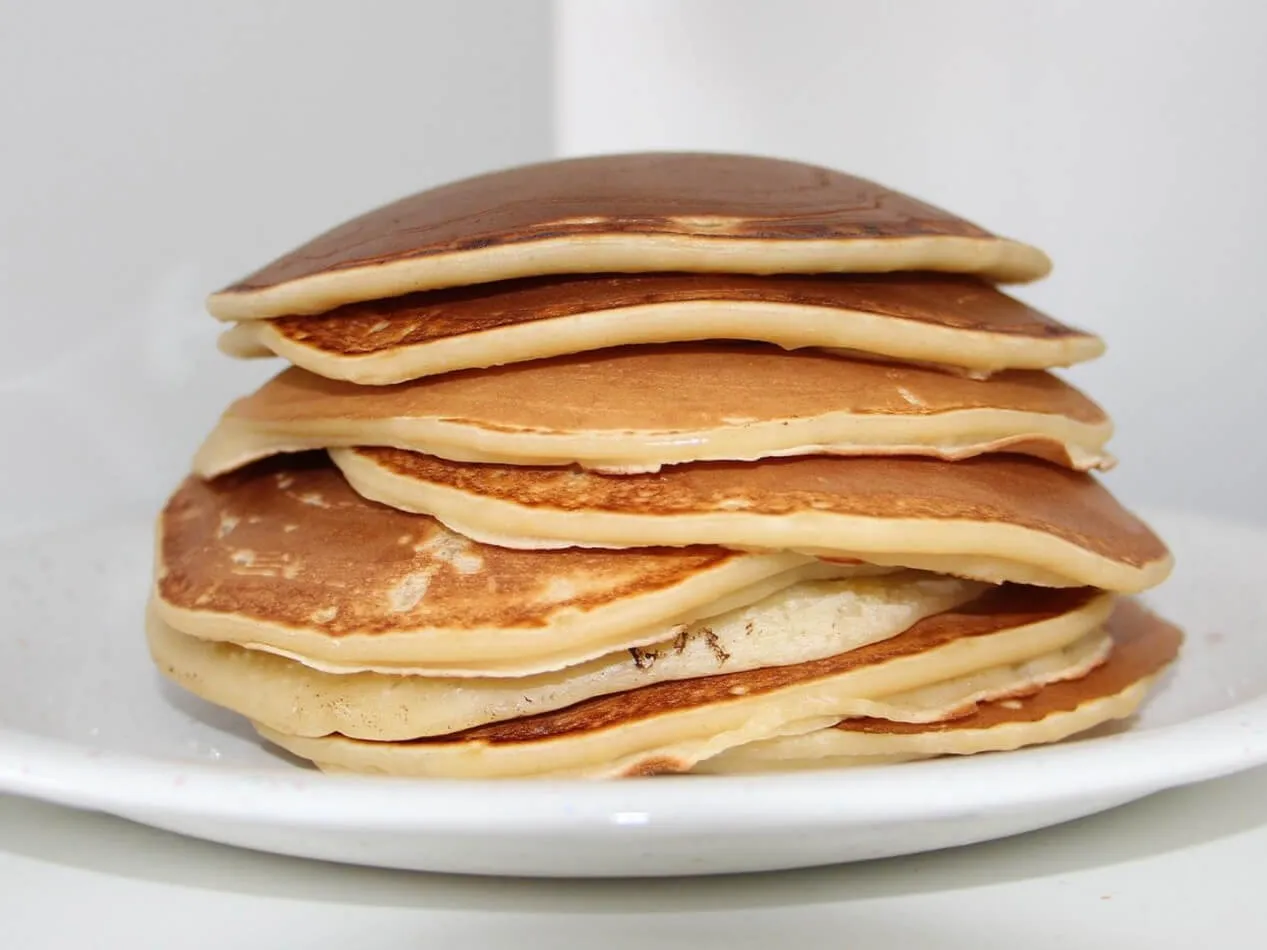 Pancake per la prima colazione Pancake per la prima colazione
