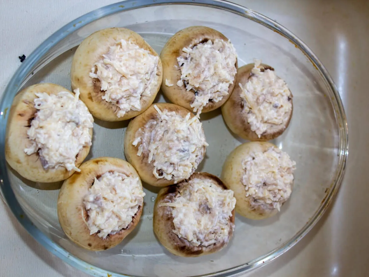 Teste di champignons ripiene Teste di champignons ripiene