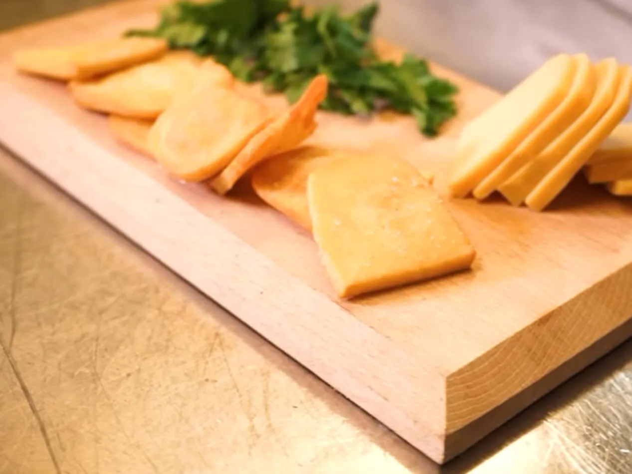 Panelle con crema di carciofi e pistacchi Panelle con crema di carciofi e pistacchi