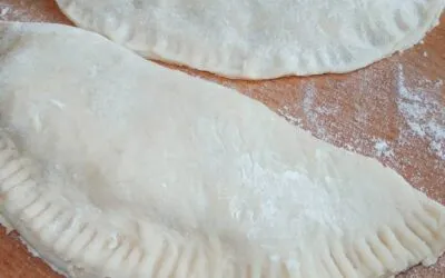 Calzoni in padella senza lievito e pronti in pochi minuti